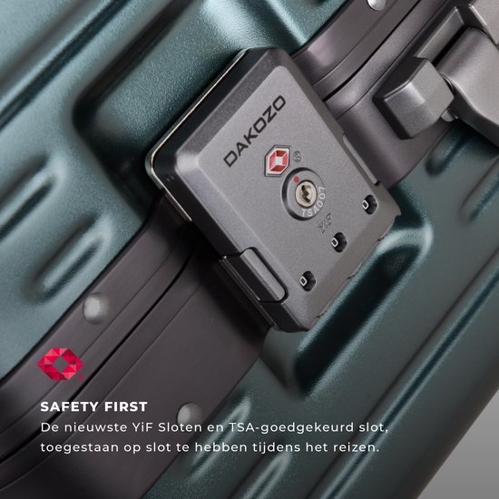 TSA-goedgekeurd slot op een donkergroene DAKOZO koffer.