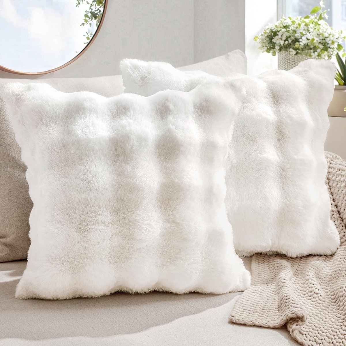 SnelShoppen - Pluche Kussensloop 40 x 40 cm - Wollig Kussen - Luxe Sierkussen - Wit - Wasbaar - Set van 2 - Bankkussen voor Slaapkamer en Woonkamer
