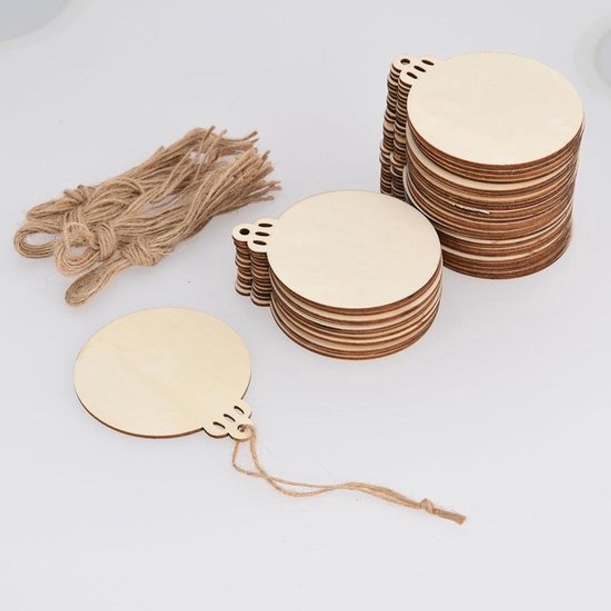 50 Houten Plakjes voor Kerstboom Decoratie - Ronde Houten Hangende Tags met Labels - Houten Ornamenten Hanger