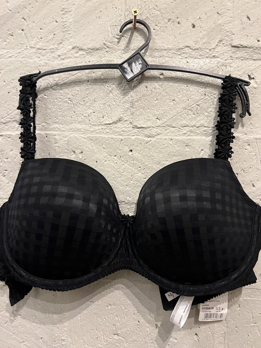 Marie Jo Avero Voorgevormde Balconette Bh 0100419 Zwart - maat EU 80F / FR