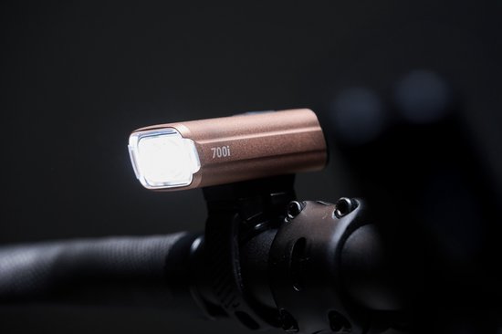 BBB Cycling NanoStrike 700i Koplamp Fiets - 700 Lumen - USB Oplaadbaar - Brandtijd: 45 uur - IPX6 Regenbestendig - Fietsverlichting Racefiets & Mountainbike - Goudroze - BLS-262i — afbeelding 5