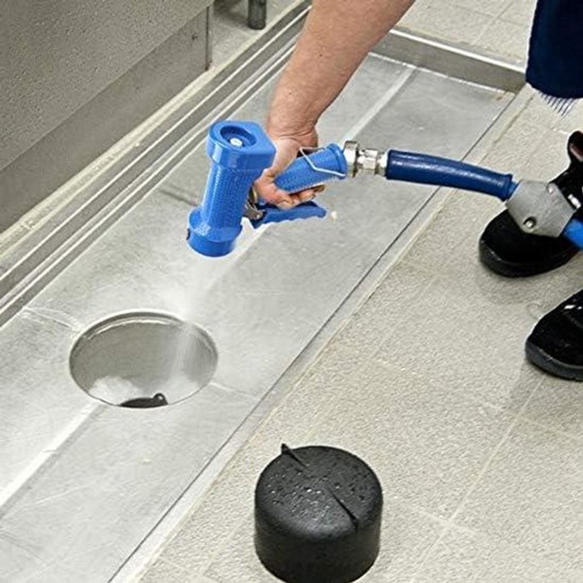 Tuinslangspuitpistool voor irrigatie en handdouche - Hogedruktuinspuitpistool voor commerciële keuken - Blauw kruisjespuitpistool met 4 tips
