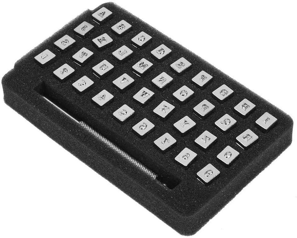 36pcs 13mm Jeu de Timbres en Cuir en Métal Vintage Alphabet Design 26 Lettres et 10 Chiffres Poinçon Outil de Maroquinerie DIY(3,5 mm)