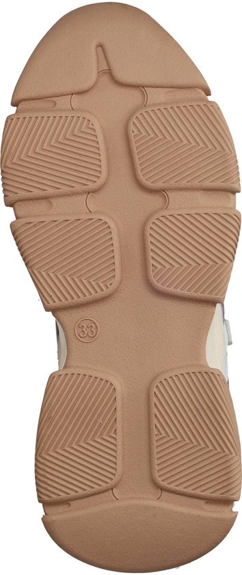 Onderkant van een lichtbeige sneaker met beige zool en visgraatprofiel.