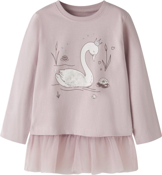 Roze katoenen jurk met zwanenprint, kroon en tule rok. Lange mouwen.