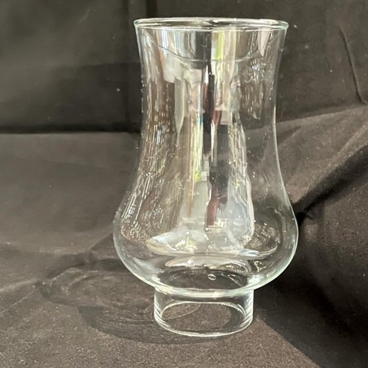 Glazen Cilinder Lichtgevend - Decoratieve Theelichthouder - Mondgeblazen - Totale Hoogte 14,5 cm - Diameter 9 cm - Cadeau-idee