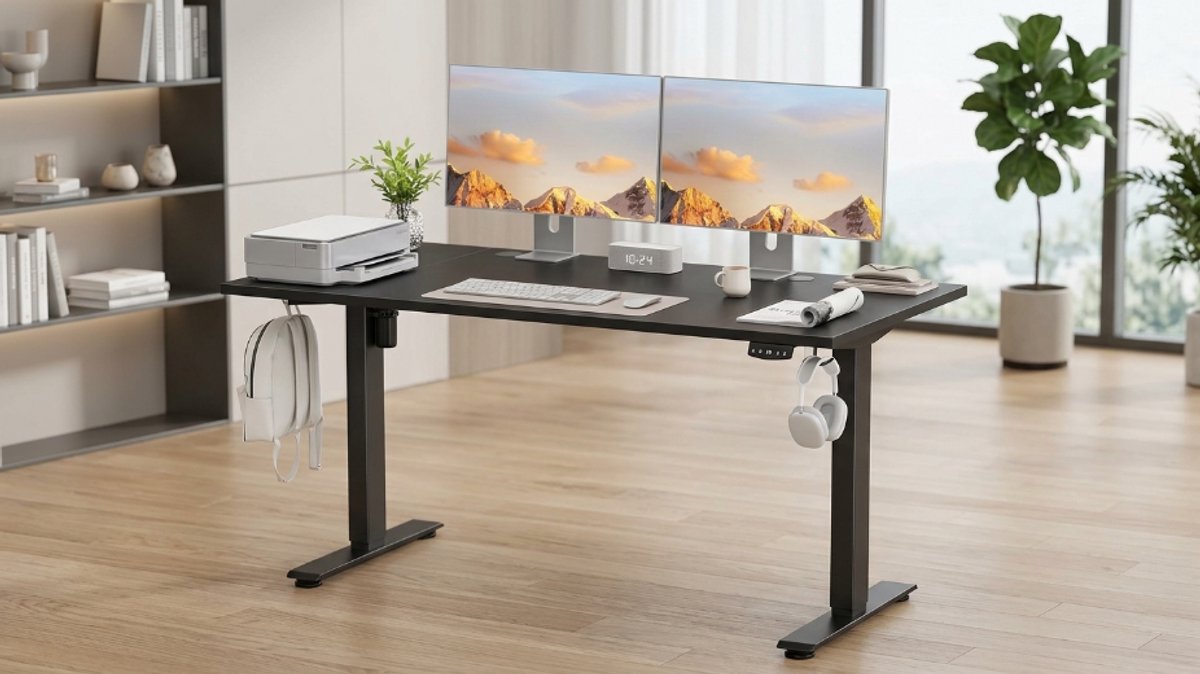 Elektrisch Zit-Sta Bureau 160 x 70 cm met Monitorstandaard – Ergonomisch Hoogte Verstelbaar Bureau, 2 Geheugenstanden, Computerbureau, Werkbureau, Thuiskantoor, Stille Motor, Moderne Schrijftafel – Wit – novihomestore