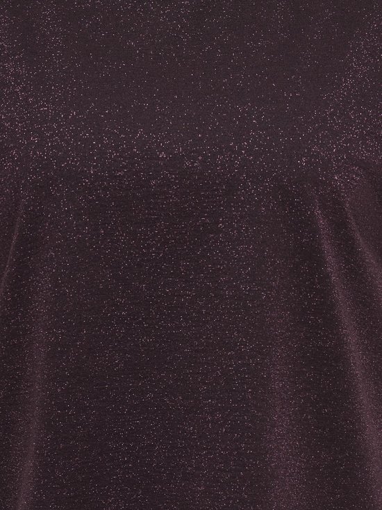Detail van donkerpaarse stof met fijne glitter.