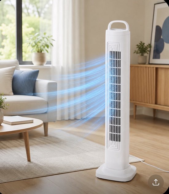 Witte Kinzo torenventilator in een woonkamer, met blauwe luchtstroomsimulatie.