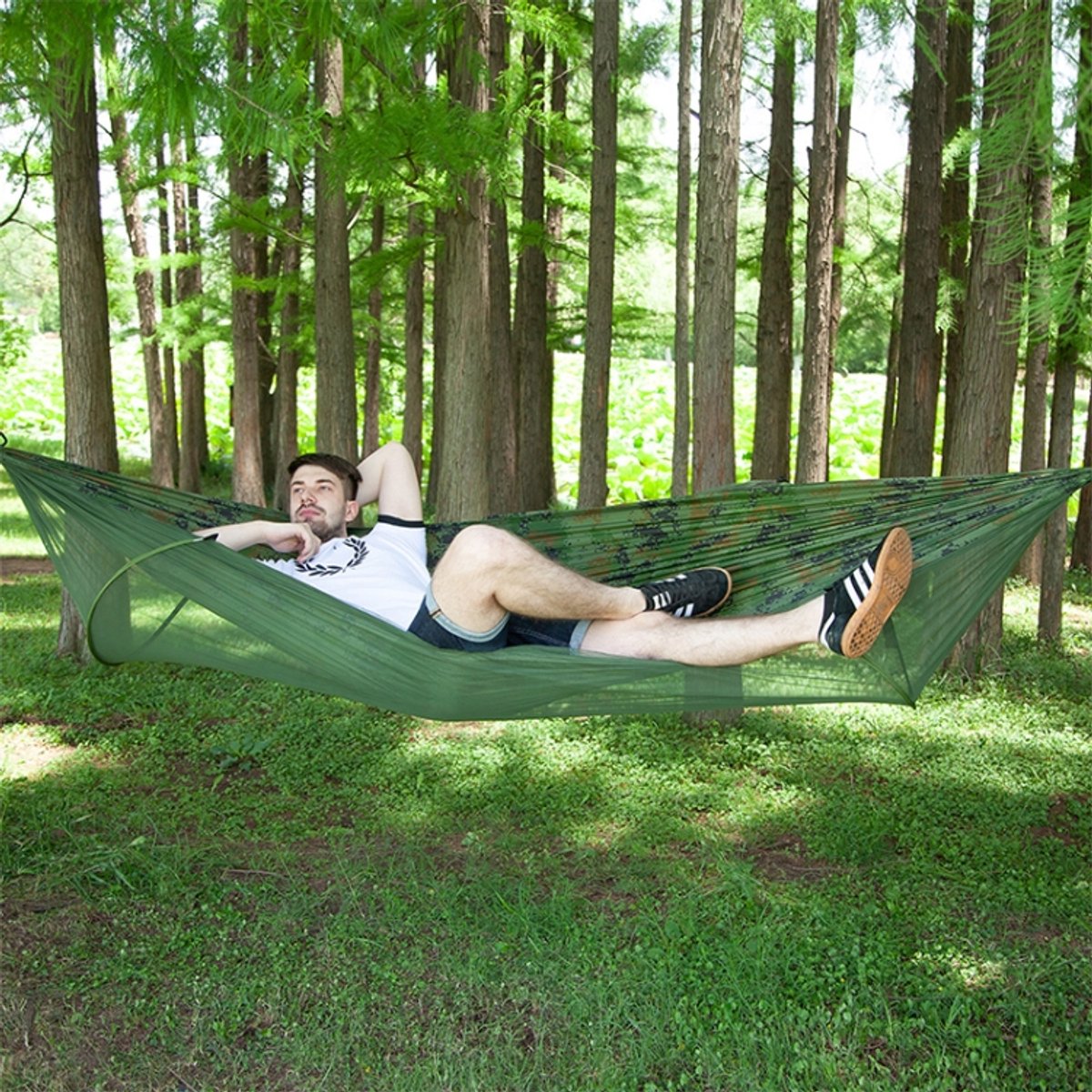 Draagbare outdoor camping volautomatische nylon parachutehangmat met klamboes, afmeting: 250 x 120 cm (camouflage)