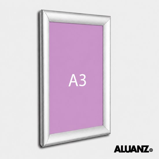 Zilverkleurig A3 formaat kliklijst met paarse achtergrond.