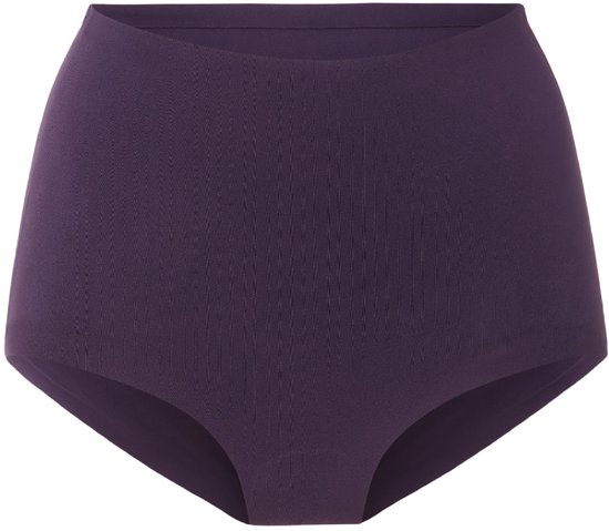 Paarse slip met hoge taille en een subtiel geribbelde textuur.
