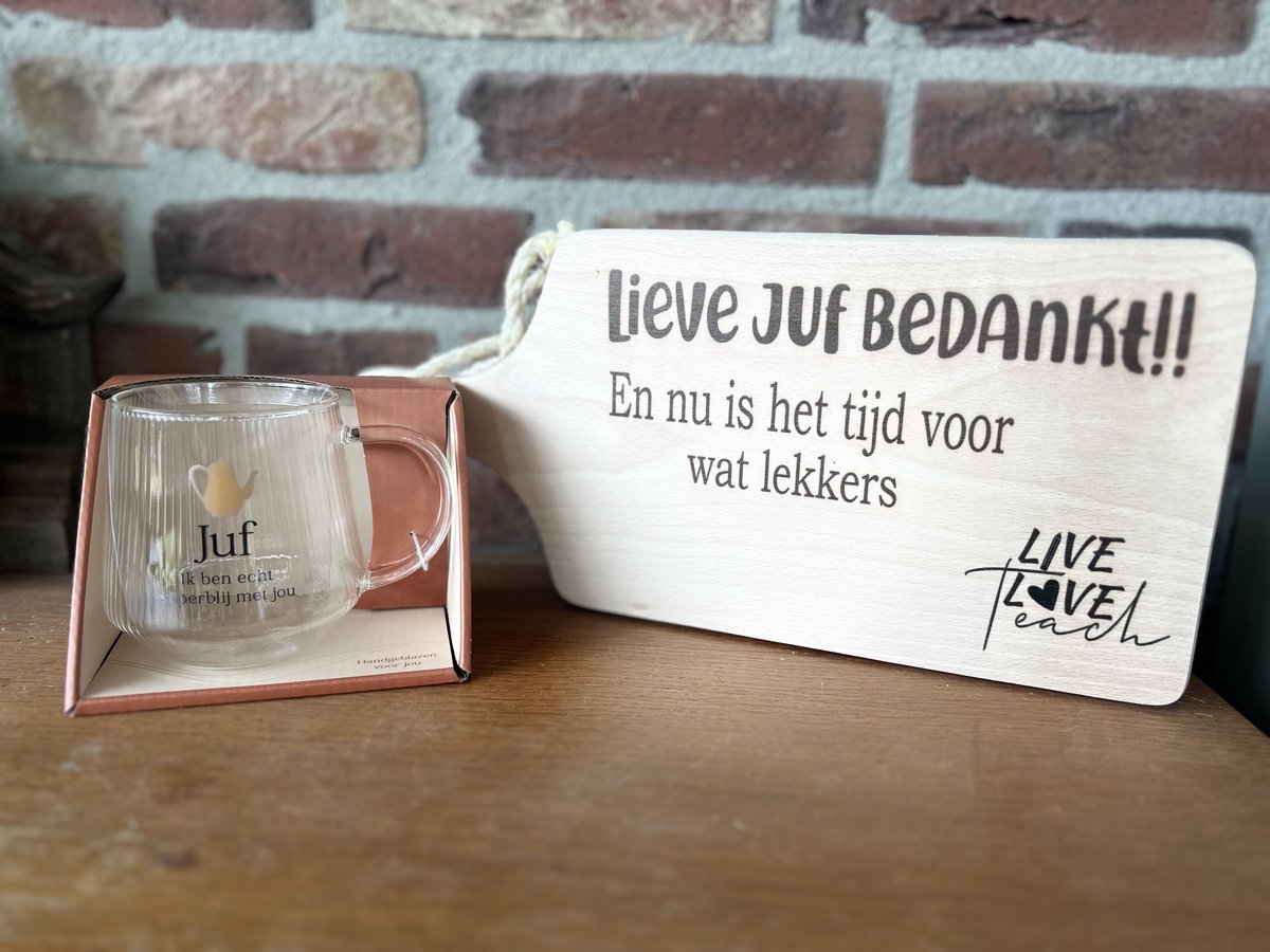 Creaties van Hier - serveerplankje - juf met theeglas - 35 cm - hout - glas