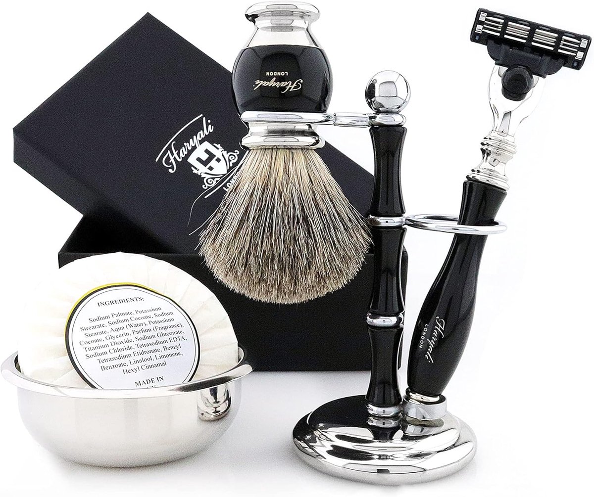 SnelShoppen - Luxe Scheerset voor Mannen - 5-delige Scheerset met 3-blad Foil Scheermes, Best Badger Scheerkwast, Scheerzeep, Scheerkom en Stand in Zw