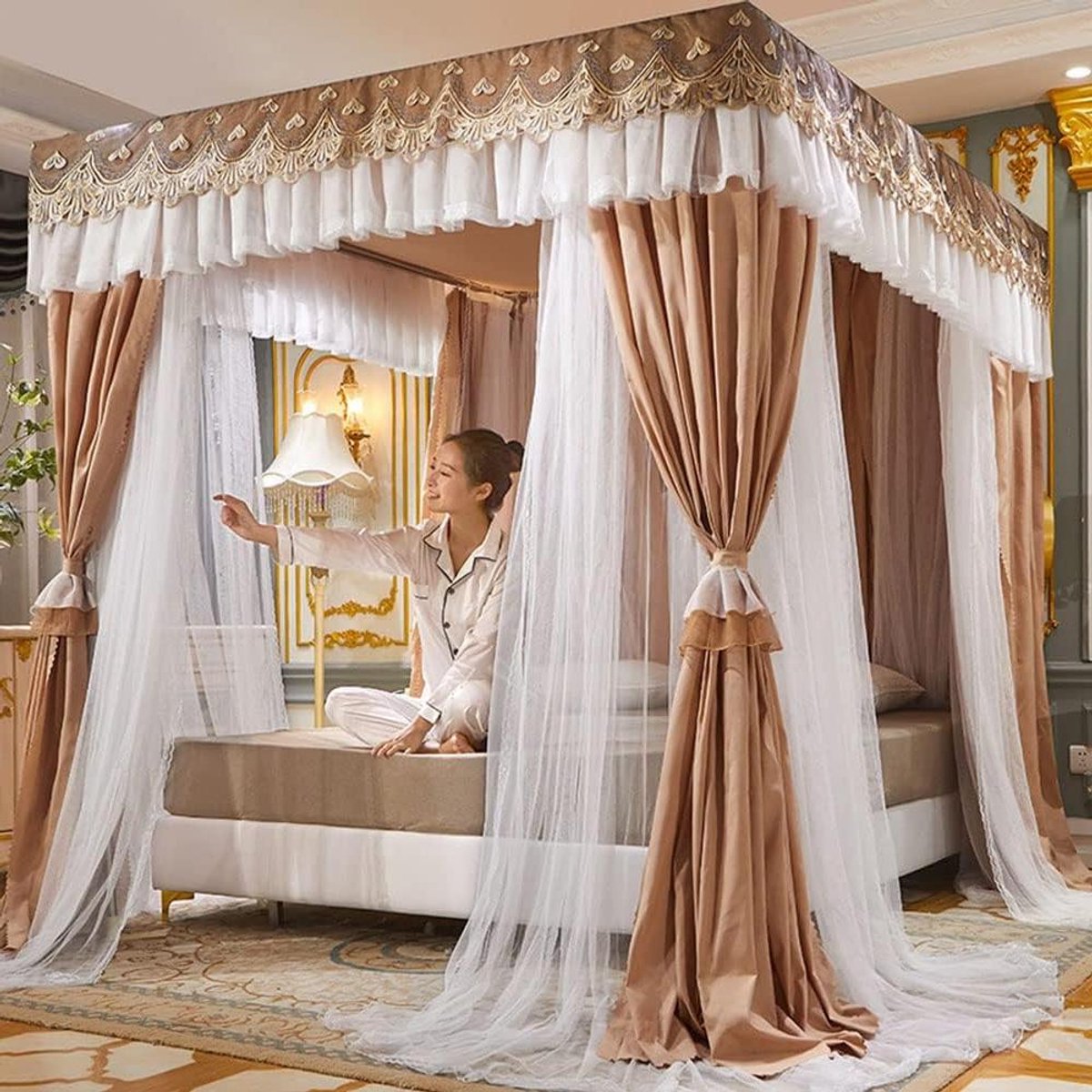 Hemelbed Gordijnen - Hemelbed Hoes - Slaapkamer Decoratie - Dubbellaags Kantontwerp - 180 x 220 x 200 cm - Camel