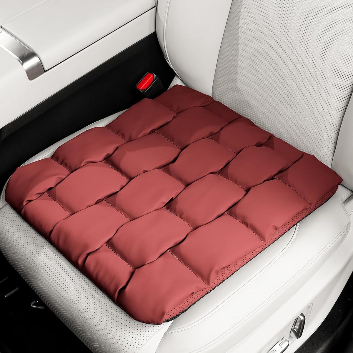 Autostoelkussen met Bubbels - Vlekbestendig Kunstleder - Antislip Siliconen Basis - Ergonomisch Drukverlagend - Universeel voor Auto - SUV en Kantoorstoel - Rood