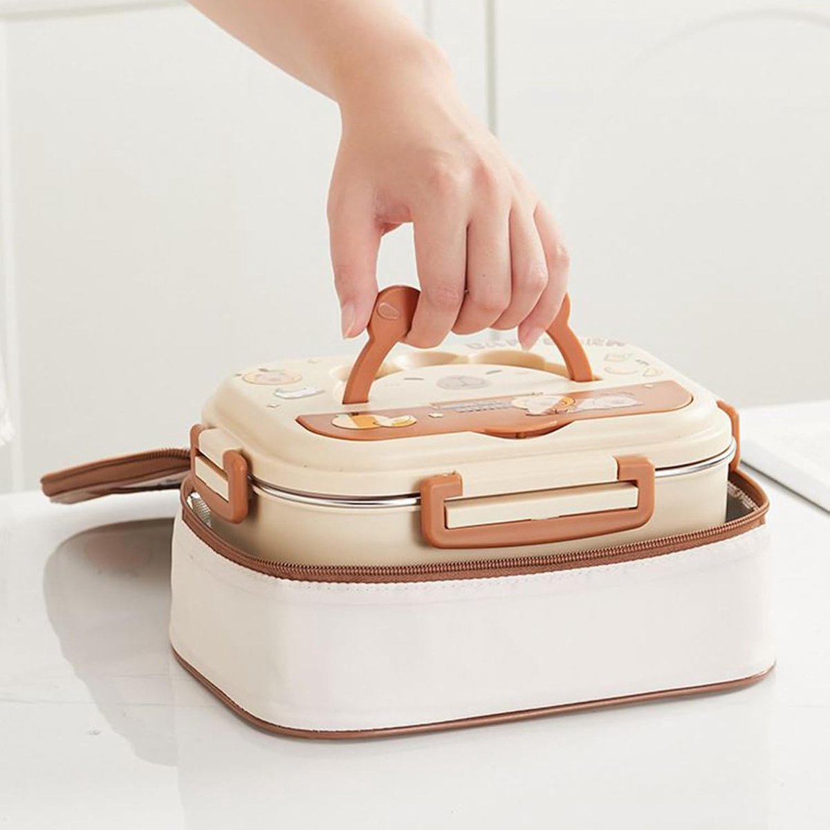 Casalora Lunchbox—Capybara Roestvrijstalen Bento Box—Drie Vakken—Lekvrij—Inclusief Bestek—Draagbaar—Geïsoleerde Tas—Perfect voor Picknicks, Kamperen, Reizen en School — cadeau in Koken & Dineren - foto 5