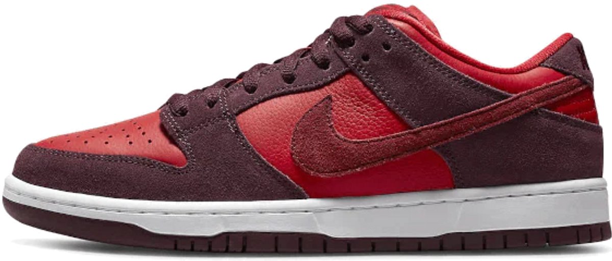 Nike SB Dunk Low Cherry