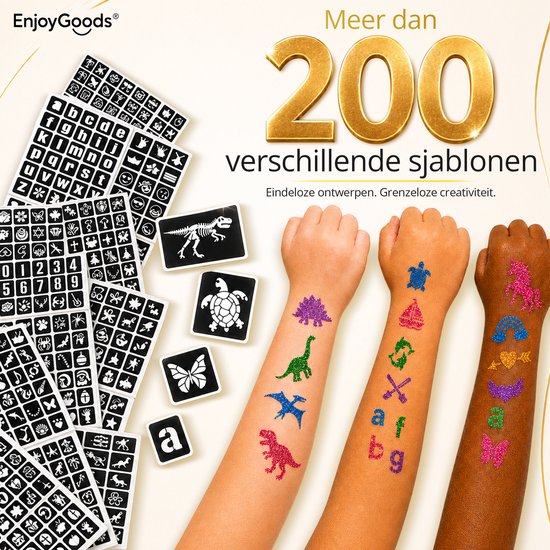 Kinderarmen met paarse, groene en blauwe glittertatoeages in de vorm van een dinosaurus, schildpad, vlinder en regenboog. Veel sjablonen met letters, cijfers en afbeeldingen.