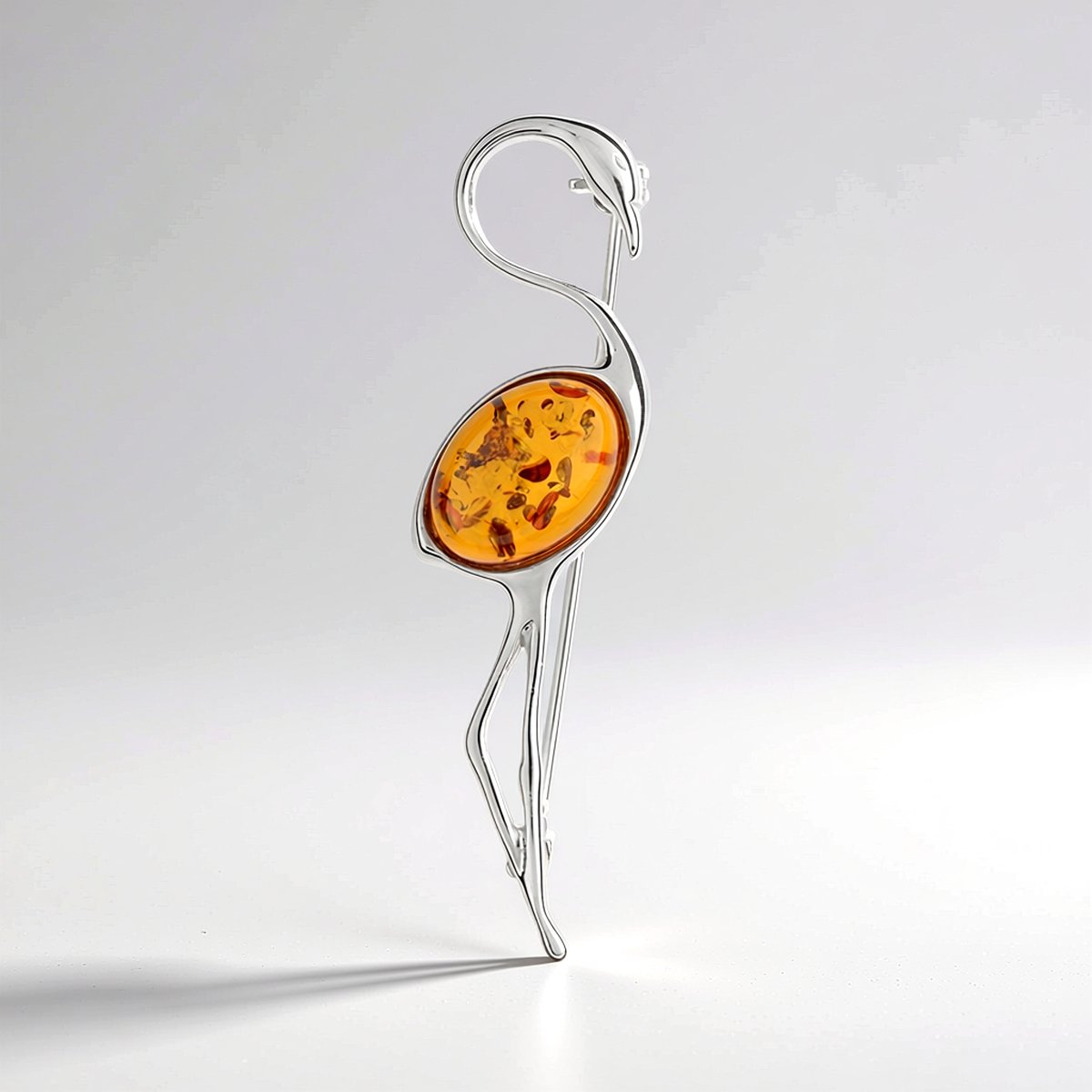 Cavill - Zilveren Broche - 925 Sterling Zilver Gerhodineerd - Cognac Baltische Barnsteen 2,3 ct - Ovaal Cabochon Bezel - Elegante Damesaccessoires
