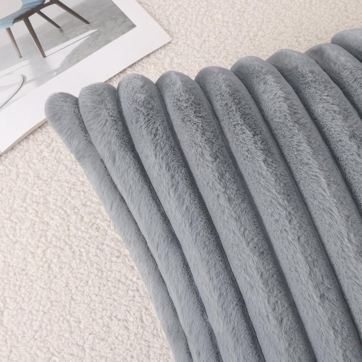 Kussenhoezen van kunstbont, 30 x 50 cm, set van 2, decoratieve luxe zachte pluizige gestreepte neutrale kussensloop voor bank, bed, bank, woonkamer, grijs