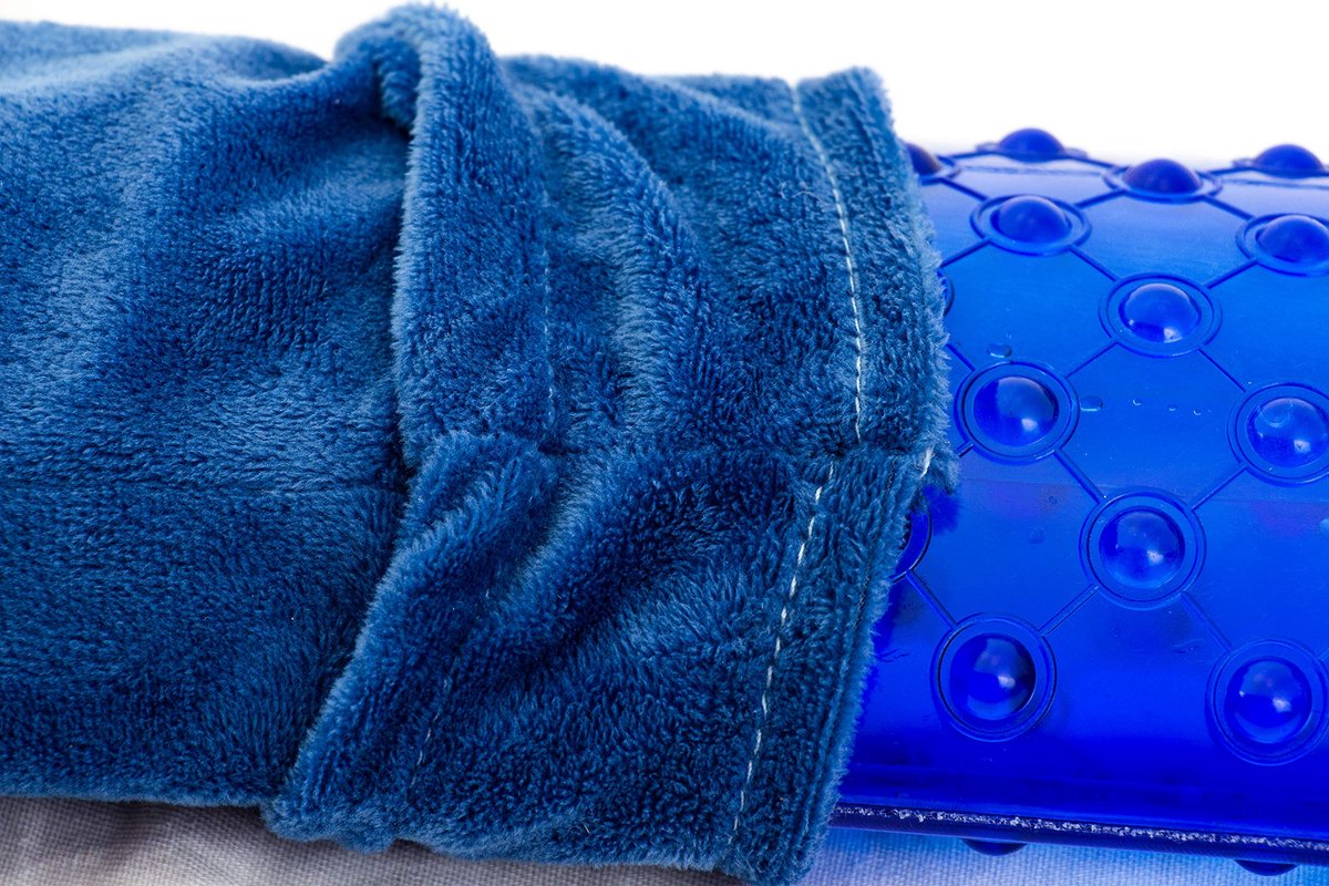 SnelShoppen - Lange warmwaterkruik met zachte overtrek voor nek, schouders en buik - 80 cm, 2,5 liter, ideaal voor ontspanning en pijnverlichting, per