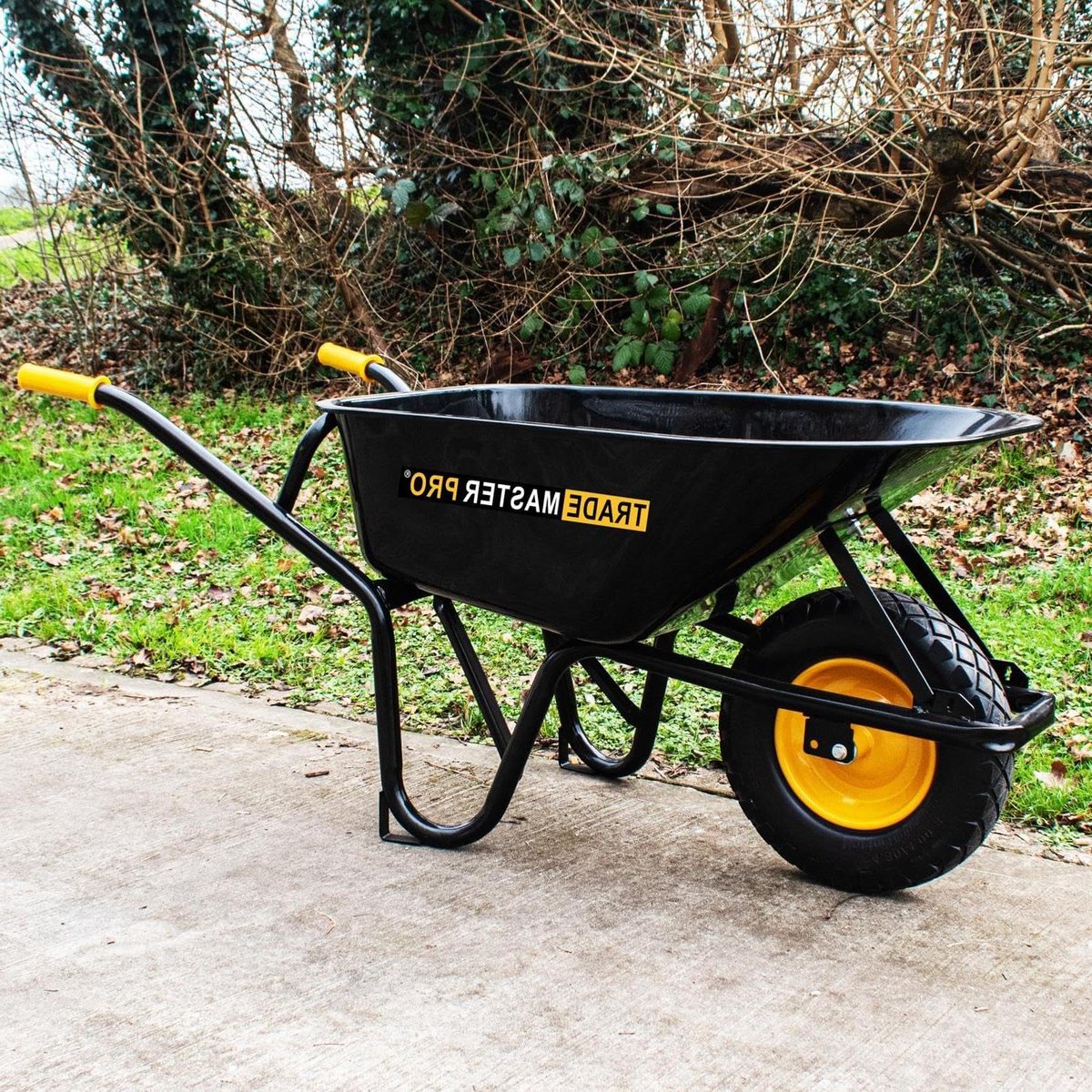 Stalen Kruiwagen - Werktuig Transportkar - Terrein Werk - Lekvrij All-Terrain Wiel - 120 Liter - Zwart