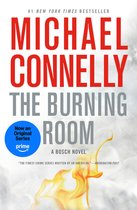 Boekhoes "The Burning Room" van Michael Connelly met rode en grijze letters. Een blauw prim logo met "Now an Original Series". Vlammen op de voorgrond.