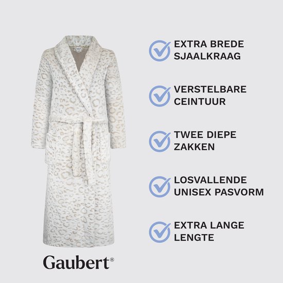 Lange, beige badjas met panterprint. Kenmerken: sjaalkraag, ceintuur, twee zakken.