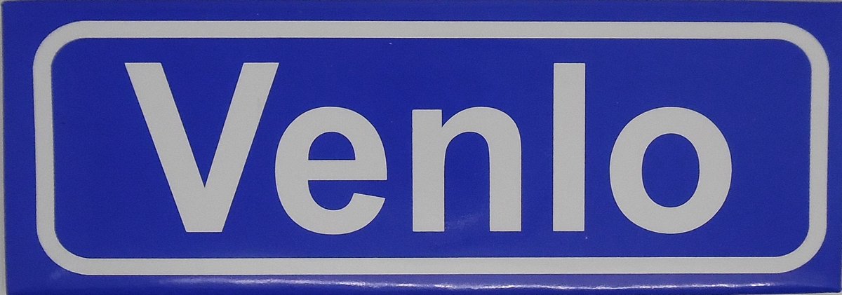 Souv© - koelkast magneet - plaatsnaam bord - kombord - souvenir - koelkastmagneetje - relatiegeschenk Venlo