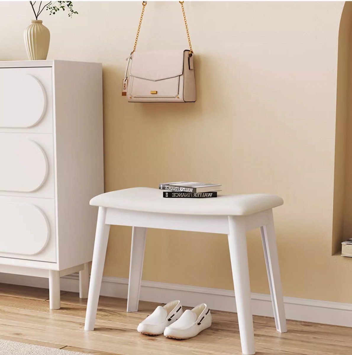 SnelShoppen - Balama Kaptafelkruk - Gevoerde Badkamerstoel - Wit - 47 x 28 x 45 cm - Kunstleer - Lichtgewicht - Tot 150 kg - Perfect voor Badkamer, Sl