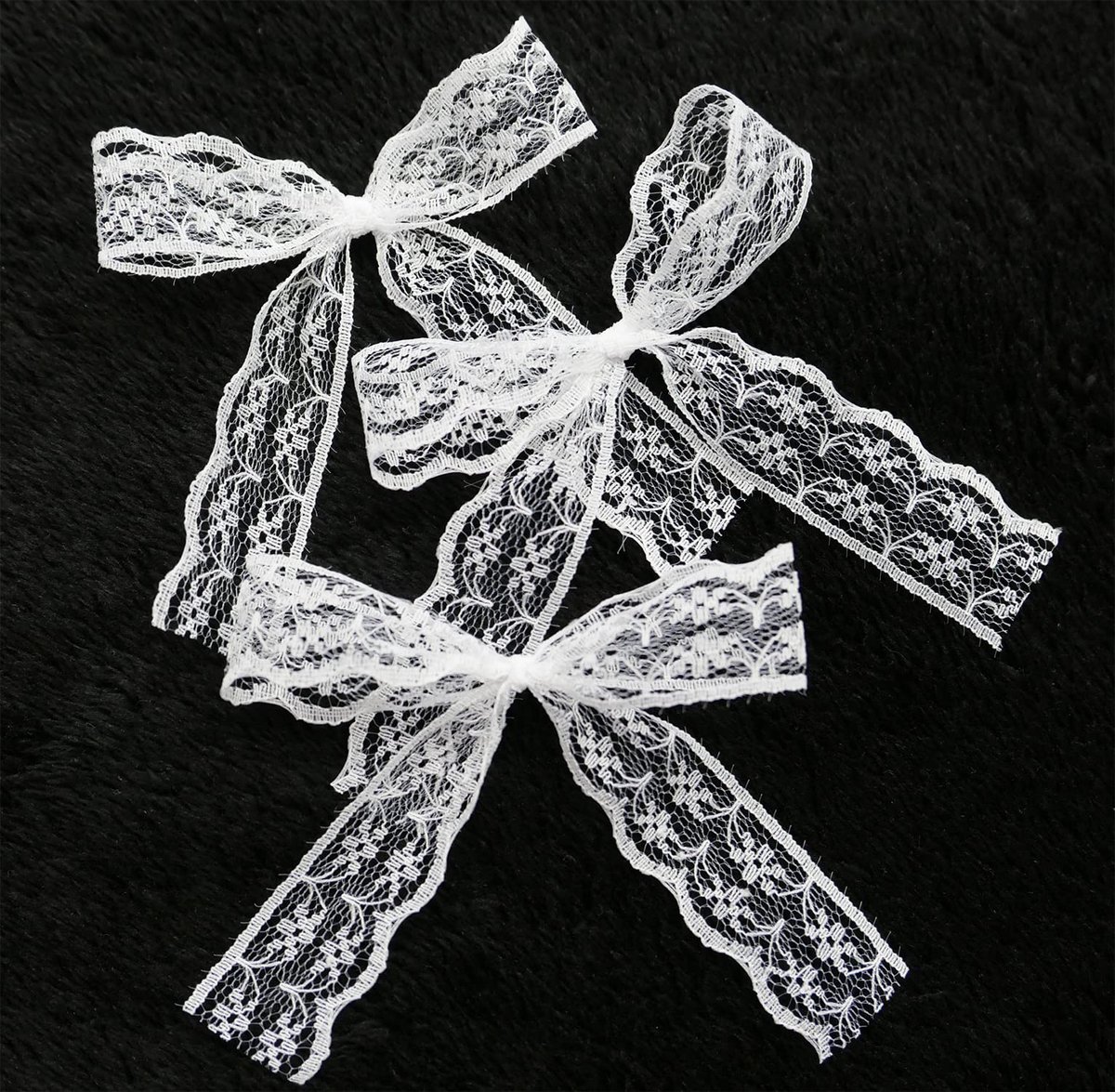 Dailygoods - 50 Stuks Witte Kant Bows - Decoratieve Bows voor Bruiloft en Feestdagen
