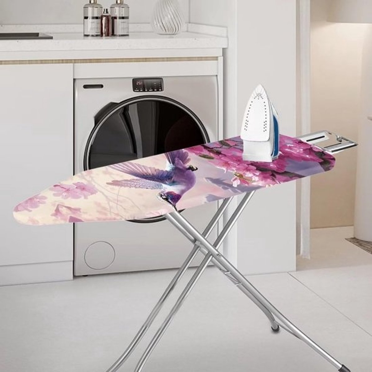 Strijkplankhoes met Pad - Strijkplankovertrek Beschermhoes - Efficiënt Strijken - Vlekbestendige Dikke Padding - 132x40 cm - Perzik Bloesem