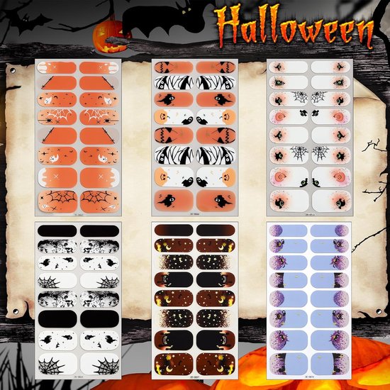 Halloween nagelstickers met spinnenwebben, pompoenen, spoken, katten en skeletten.