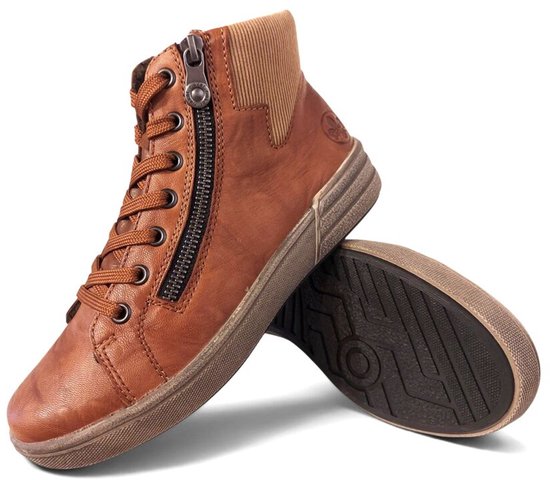 Cognac leren hoge veterschoen met ritssluiting en beige gebreide voering, zijkant en zool zichtbaar.