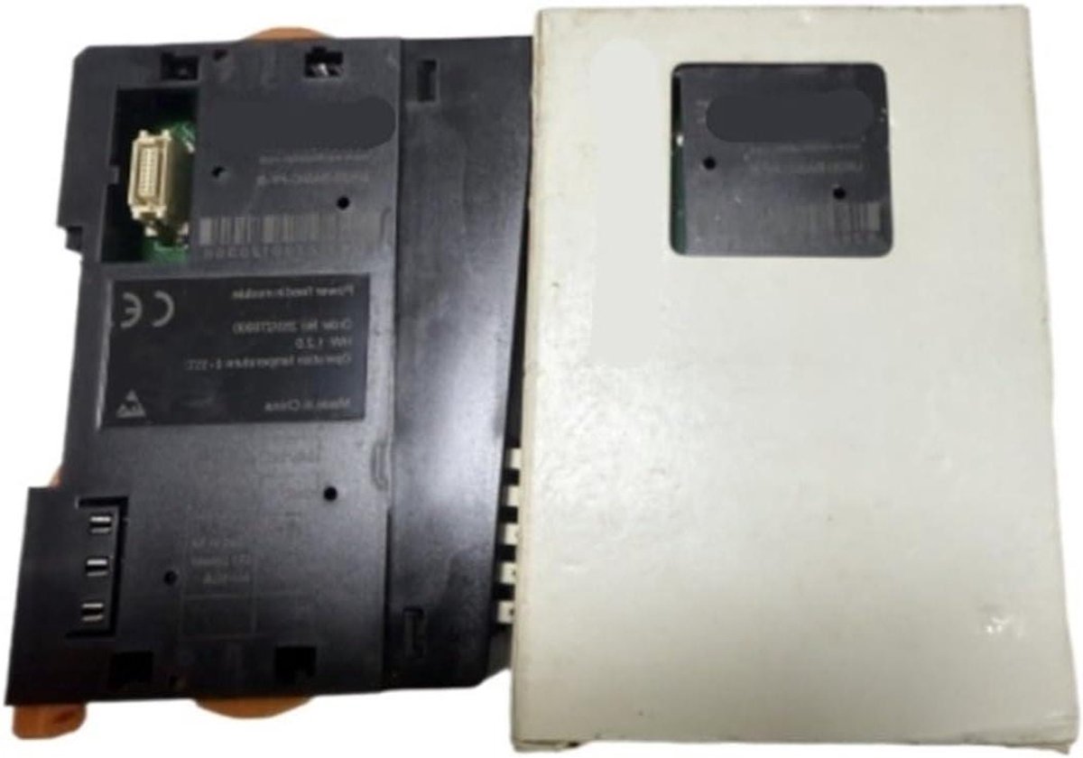 Netwerk Module - UR20 Module - Industriële Automatisering - Basis Netwerk Functionaliteit - 1x1x1 cm - Niet gespecificeerd