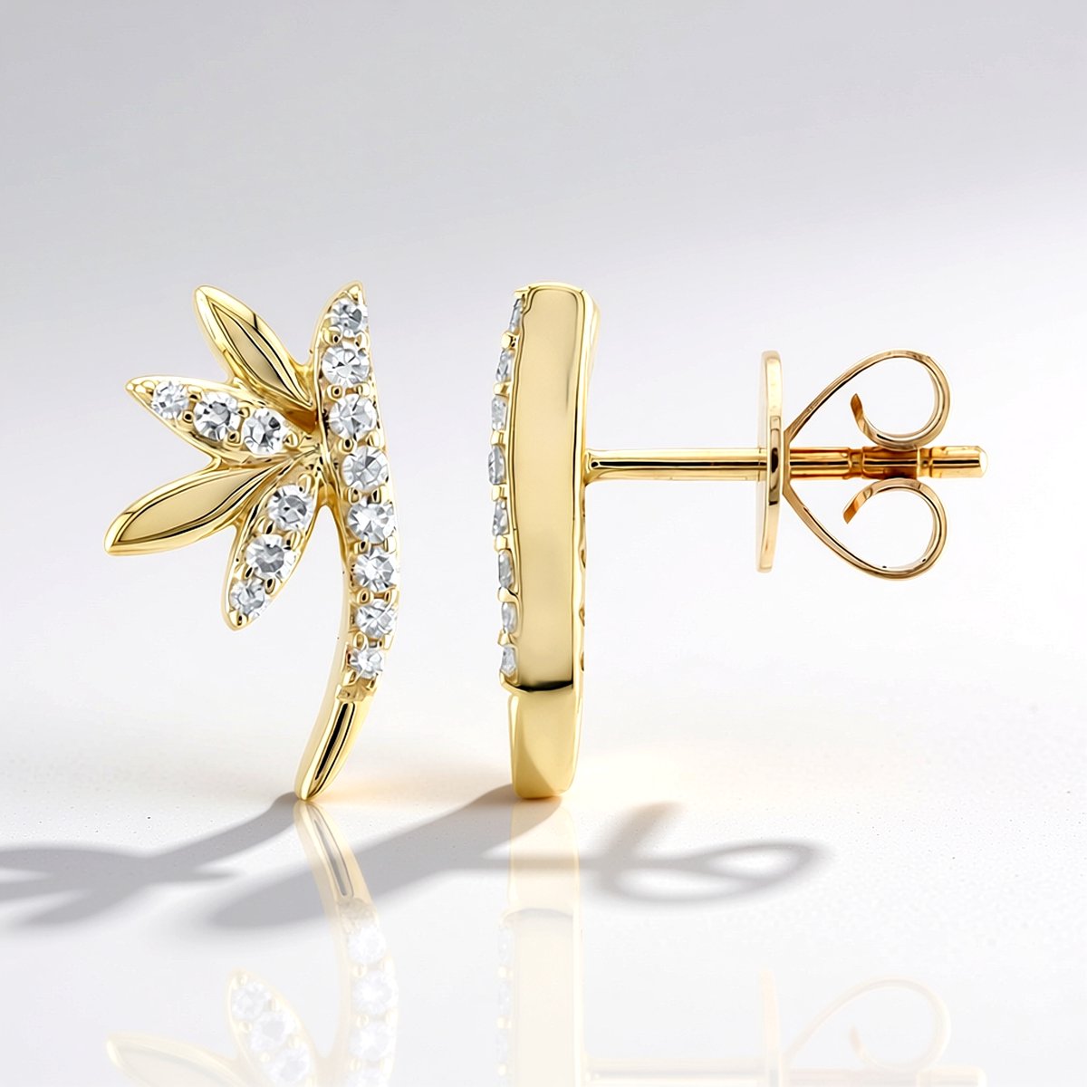 Cavill - Gouden Oorbellen 375 Geelgoud met 28 Afrikaanse Diamanten 0.28ct - Ronde Slijpvorm - Prong Zetting - Elegante dames