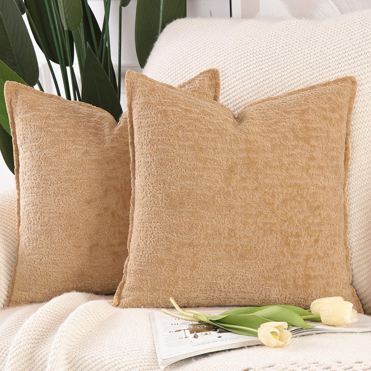 Set van 2 Zacht Chenille Fluwelen Franje kussenslopen Neutrale Decoratieve Kussens voor Sofa Boho Accent Kussensloop Covers voor Slaapkamer Woonkamer 45x45 cm Beige