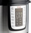 Detail van het digitale bedieningspaneel van een zilverkleurige Tefal multicooker met diverse kookprogramma's.