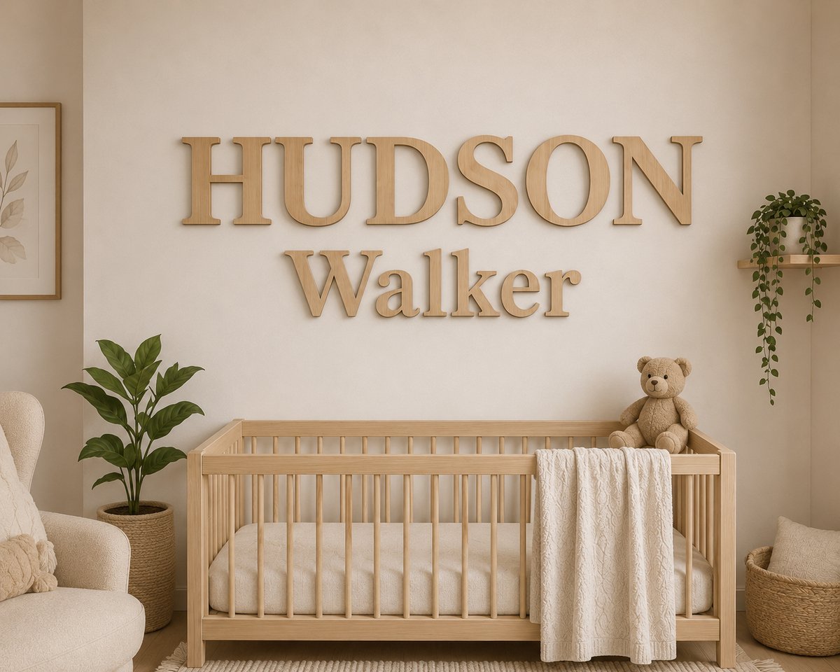 Gepersonaliseerde Houten Naam Muurdecoratie Babykamer – 60 x 40 cm – 5 mm Multiplex – Naambord met Voornaam & Achternaam – Natuurlijk Hout/ baby