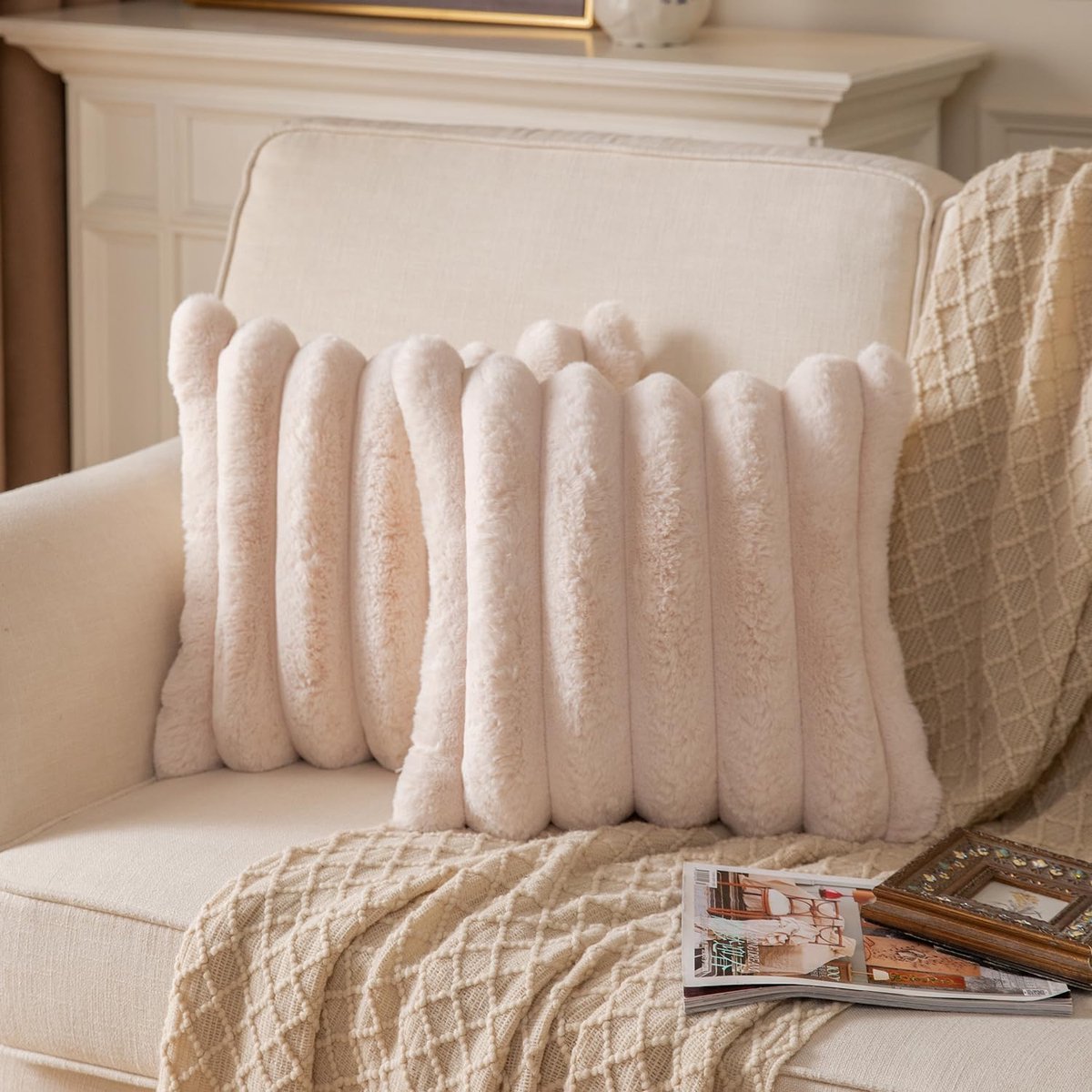 SnelShoppen - Set van 2 Gestreepte Kussenslopen 45x45 cm, Beige, Decoratieve Kussens, Sofa Kussens, Luxe Faux Bont, Slaapkamer, Woonkamer
