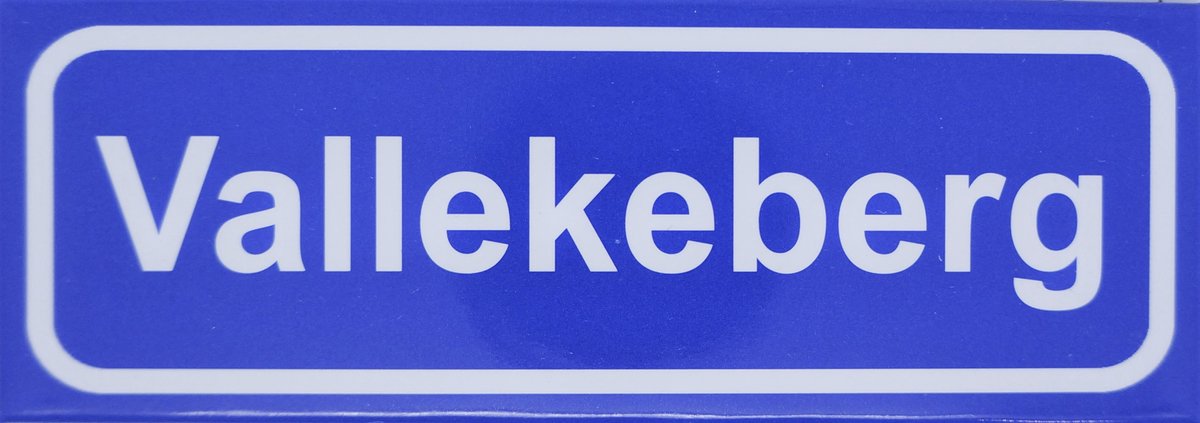 Souv© - koelkast magneet - plaatsnaam bord - kombord - souvenir - koelkastmagneetje - relatiegeschenk Vallekeberg