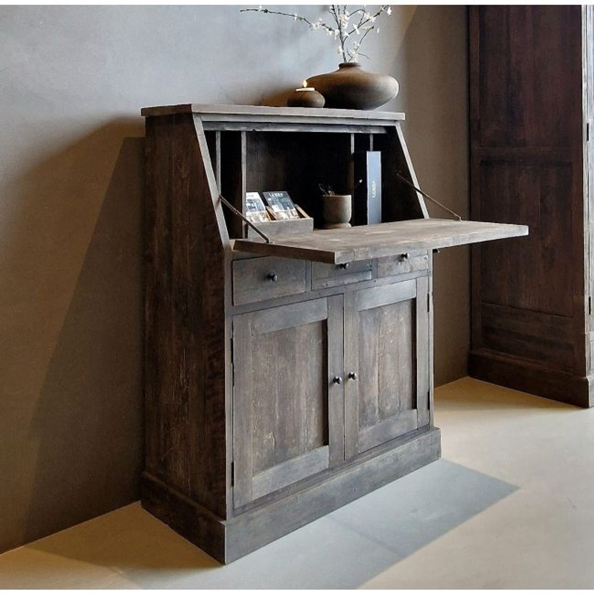 luksa| bureau|secretaire| schrijfbureau|DUUK