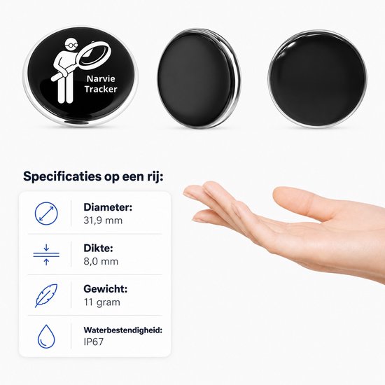 Drie zwarte ronde trackers met zilveren rand, waarvan één met het Narvie Tracker logo. Een hand opent zich naar de specificaties: Diameter 31,9 mm, Dikte 8,0 mm, Gewicht 11 gram, IP67.