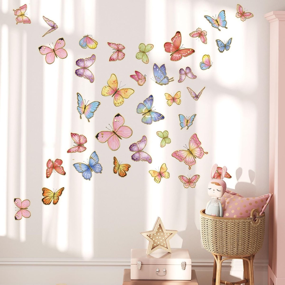 Muursticker vlinders 120 x 120 cm - aquarel roze/blauw/paarse tinten - gouden contouren - decoratie voor kinderkamer - ShopVlot