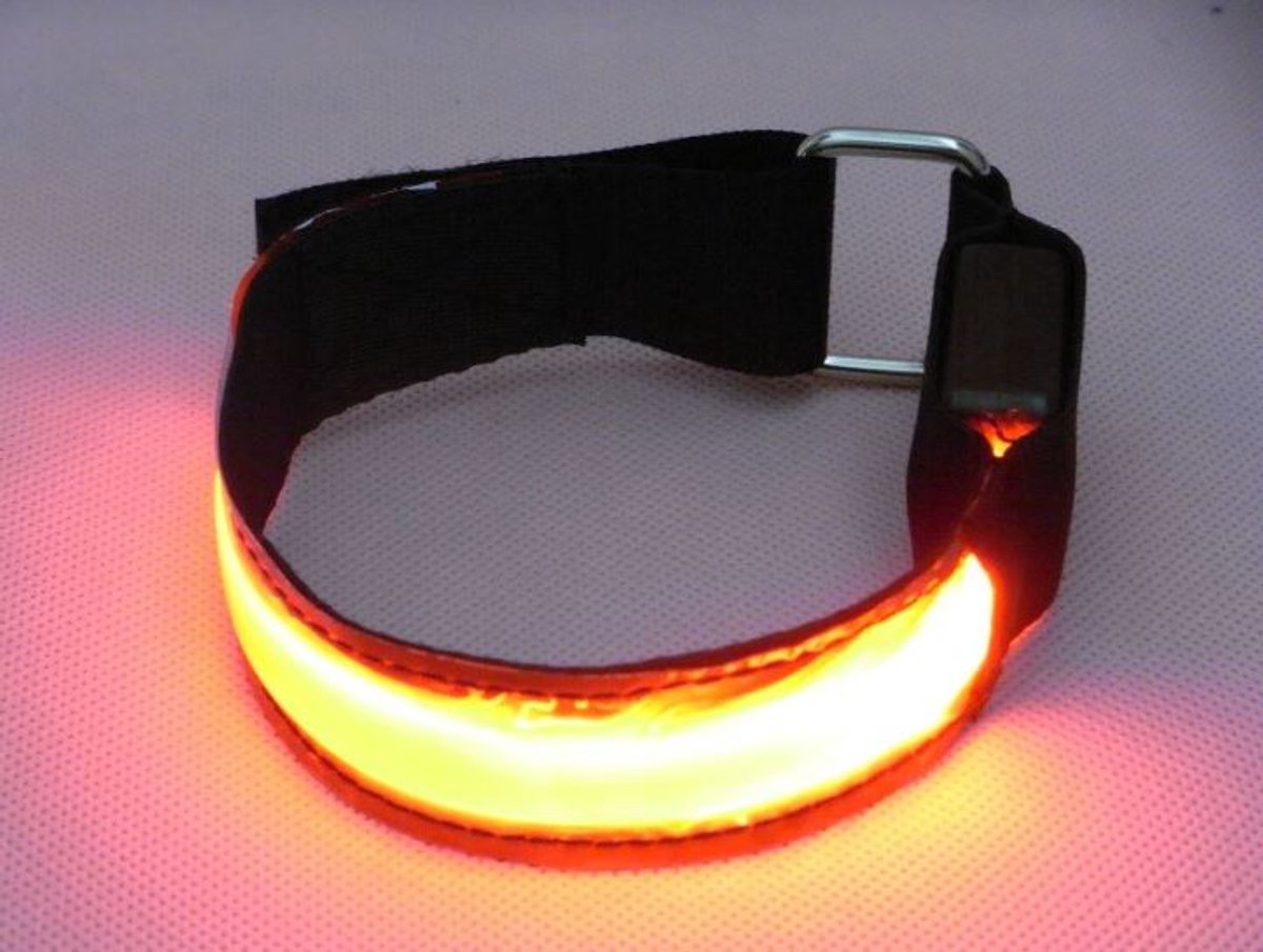 LED armband - Hardlooparmband - Hardloopverlichting - Verlichting voor hardlopen - Sportarmband - Zichtbaarheid in het donker - Sportverlichting - Rood - Verstelbaar - 3 standen - Jonyx