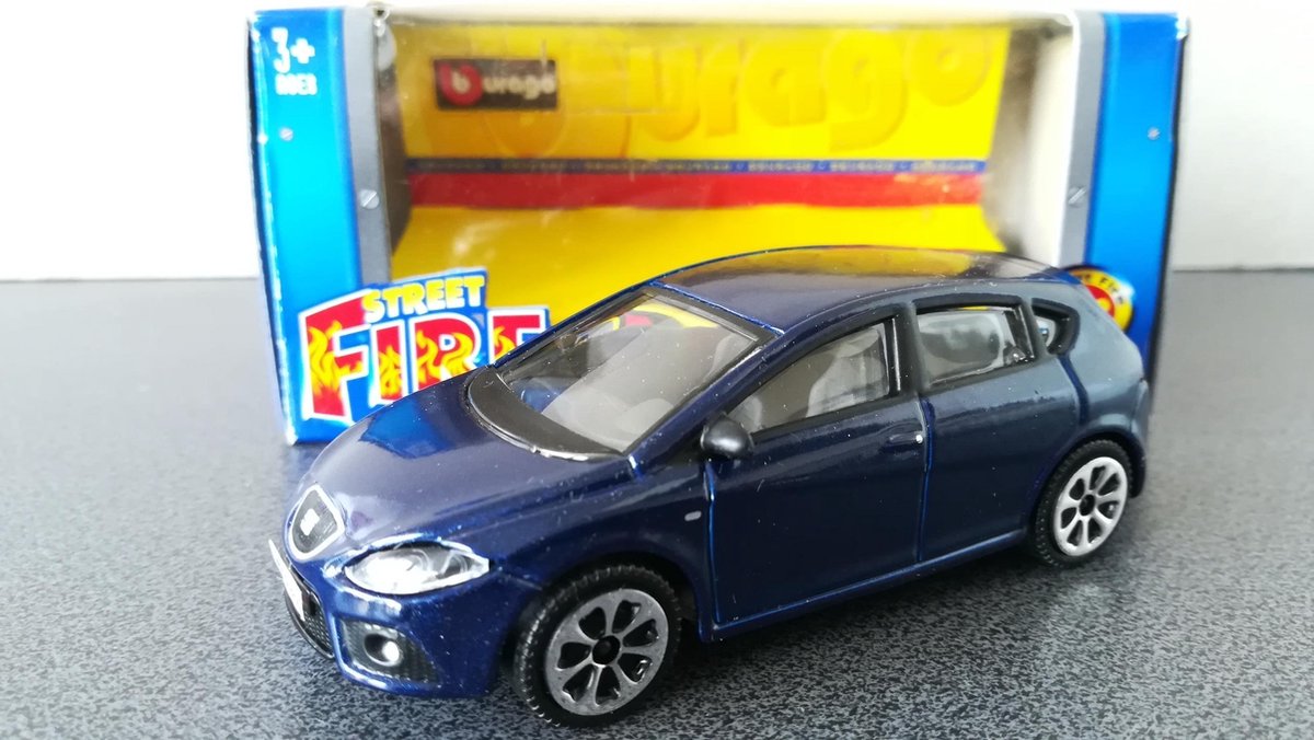 Burago 1:43 5-pack Street Fire Europese auto's