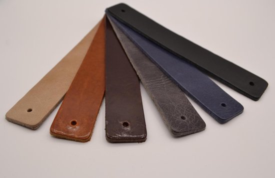 Leren handgrepen per stuk. Bruin Maat L 18X3cm Italiaans volnerf leder incl. stoere 26mm schroeven.