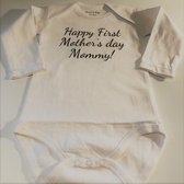 Rompertje baby tekst mama eerste moederdag | Happy first mothers day mommy | Lange mouw | wit zwart | maat 62-68