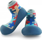 Attipas Puzzle blauw  babyschoenen, ergonomische Baby slippers, slofjes maat 21,5,  12-24 maanden